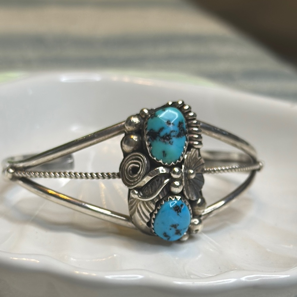 Sterling Silver and Turquoise Gemstone Bracelet with Vintage - Picture 3 of 8